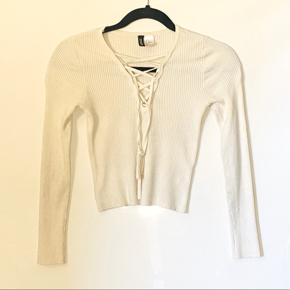 White Croptop - Picture 1 of 1